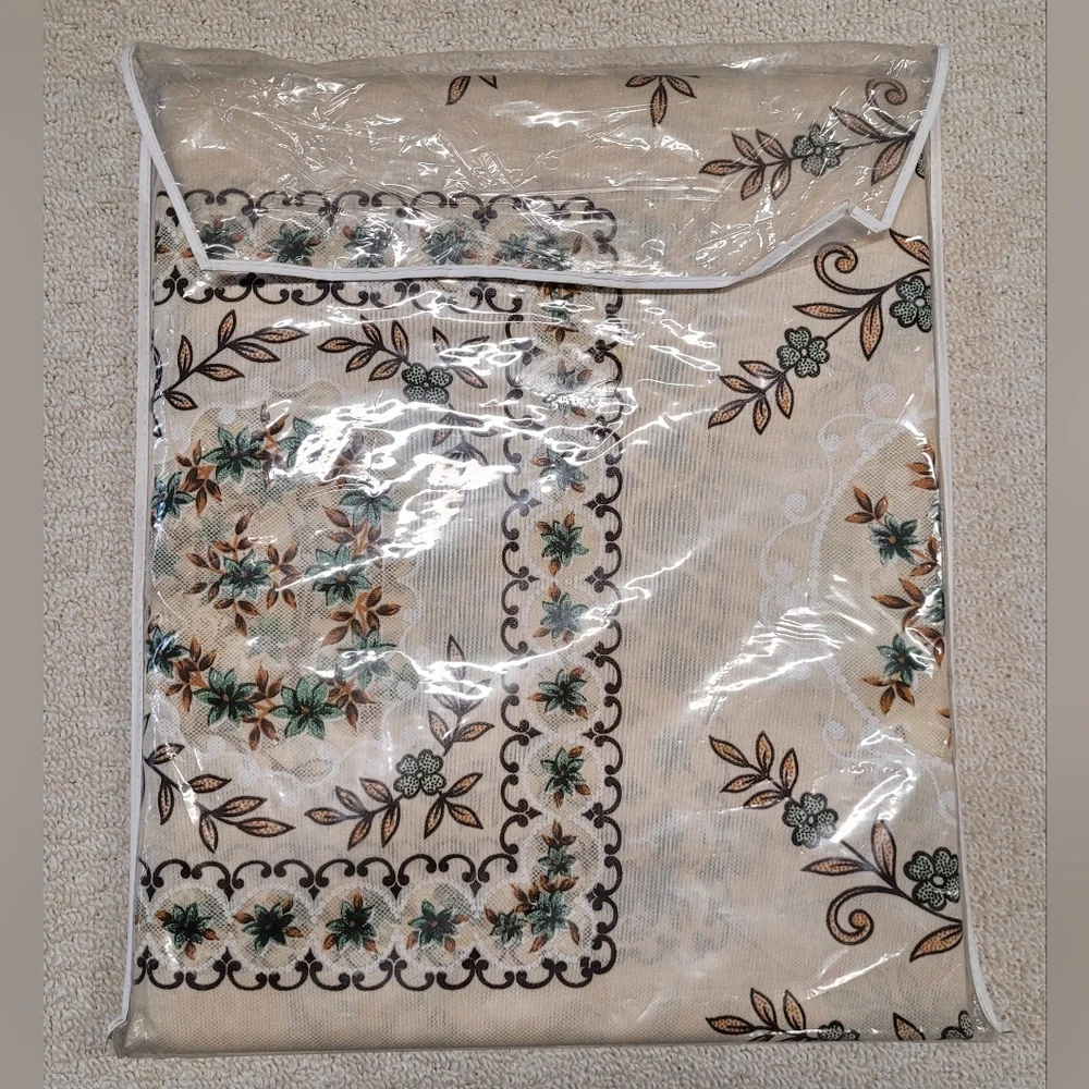 CINA Vintage Italy Rectangular Table Cloth Linen Never Used In Package Perfect